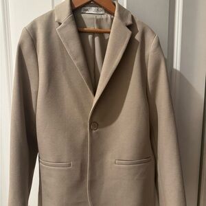 Zara boys suit. Size 9